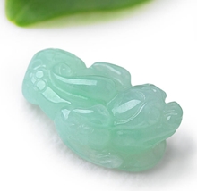 蟾蜍玉吊坠